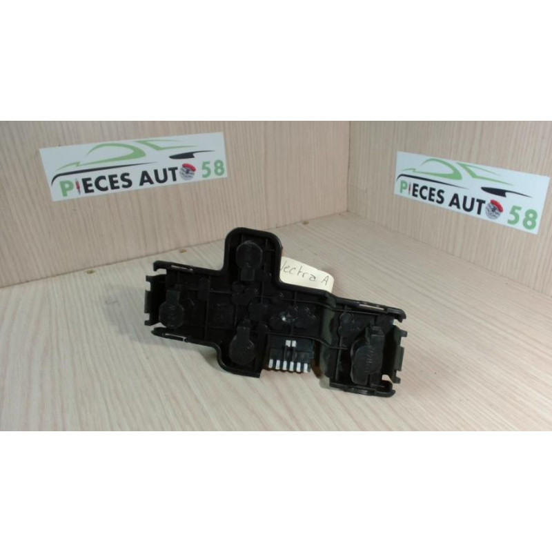 Platine feu arriere droit OPEL VECTRA A PHASE 1 d’occasion