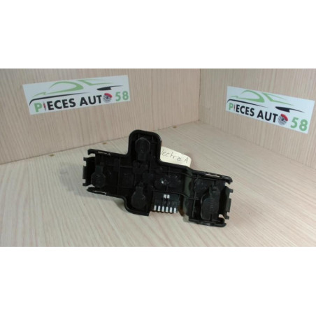 Platine feu arriere droit OPEL VECTRA A PHASE 1 d’occasion