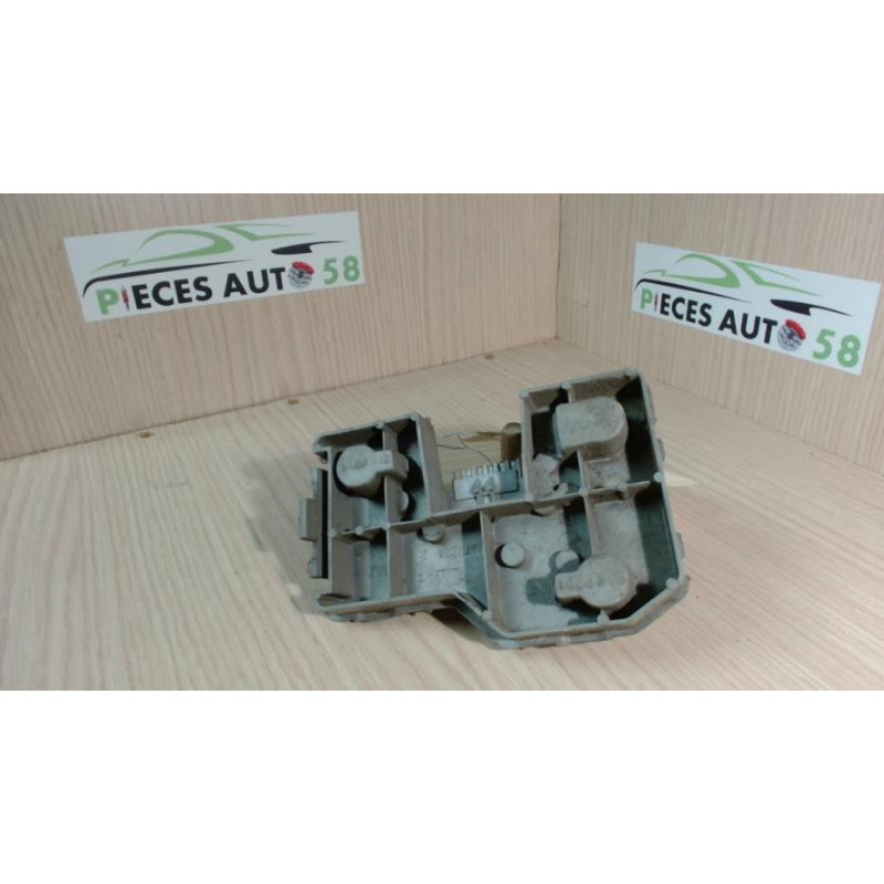 Platine feu arriere droit OPEL  d’occasion