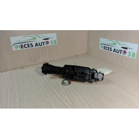 Platine feu arriere gauche DACIA SANDERO 1 d’occasion