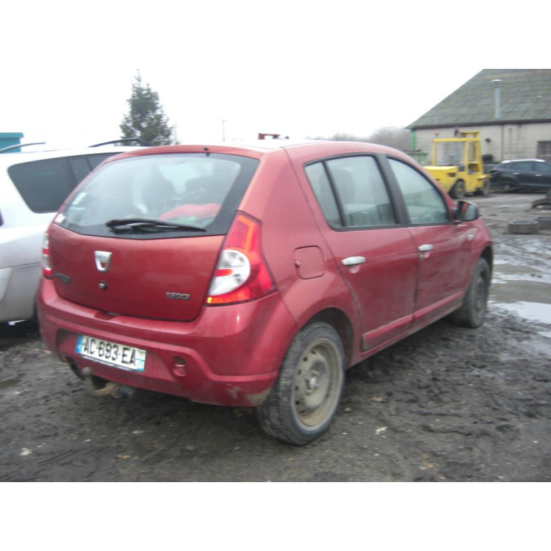 Platine feu arriere gauche DACIA SANDERO 1 d’occasion