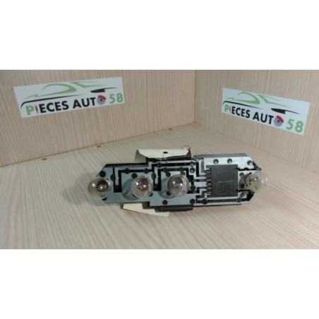 Platine feu arriere droit FORD 1.8 TD d’occasion