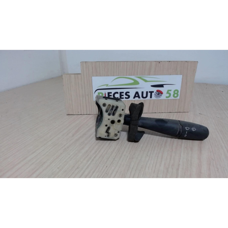 Commodo d'essuie glaces RENAULT TRAFIC 1 PHASE 3 d’occasion