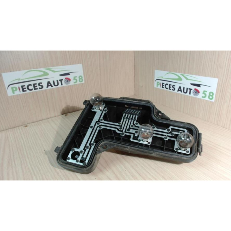 Platine feu arriere droit VOLKSWAGEN LUPO d’occasion