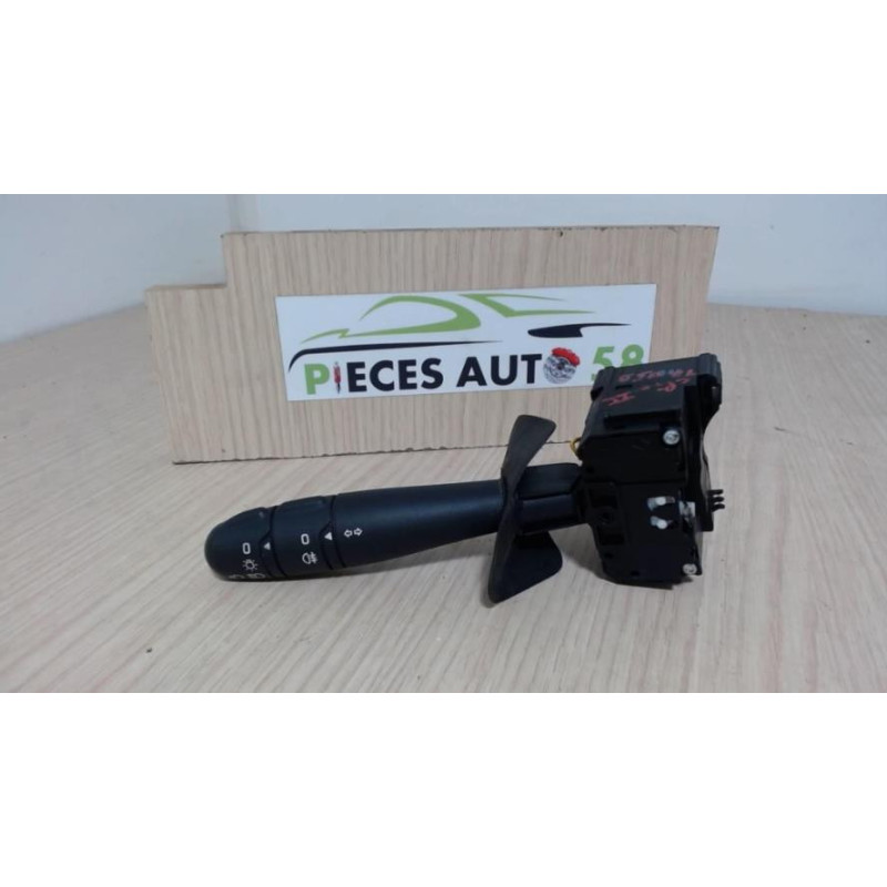 Commodo phare RENAULT CLIO 2 PHASE 2 d’occasion