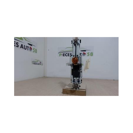 Platine feu arriere droit DACIA SANDERO 1 d’occasion