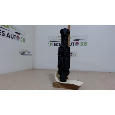 Platine feu arriere droit DACIA SANDERO 1 d’occasion