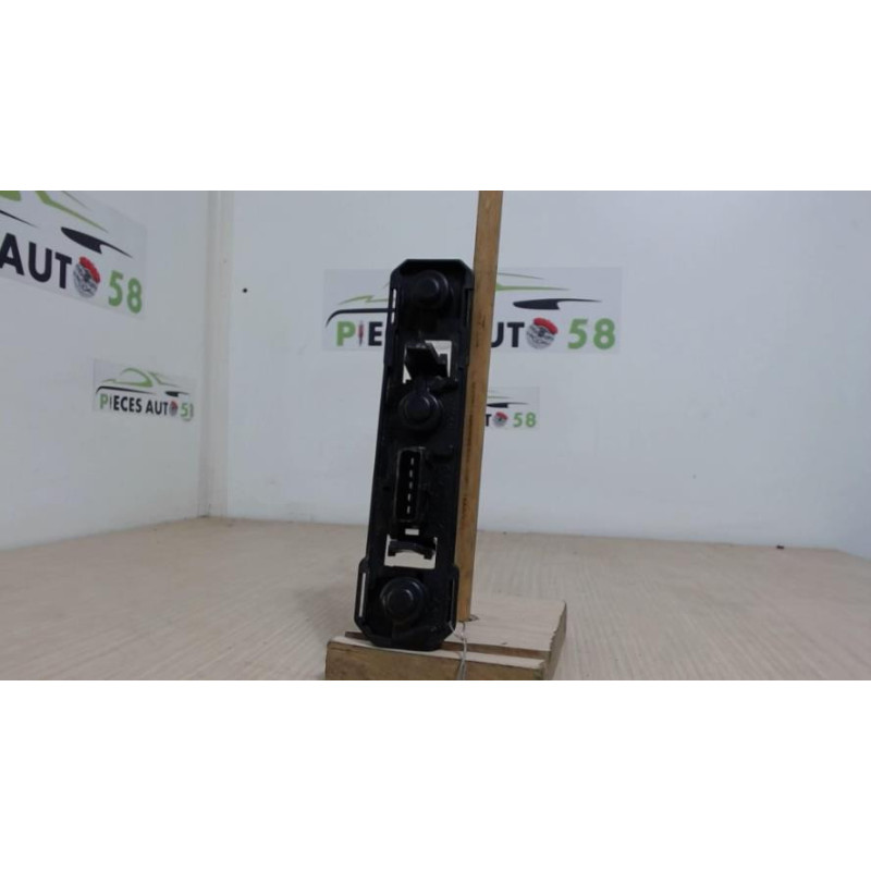 Platine feu arriere droit PEUGEOT 306 BREAK d’occasion