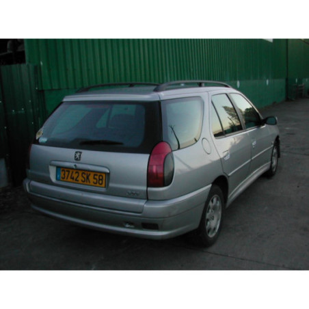 Platine feu arriere gauche PEUGEOT 306 BREAK d’occasion