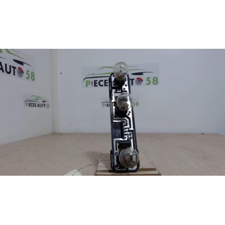Platine feu arriere gauche PEUGEOT 306 BREAK d’occasion