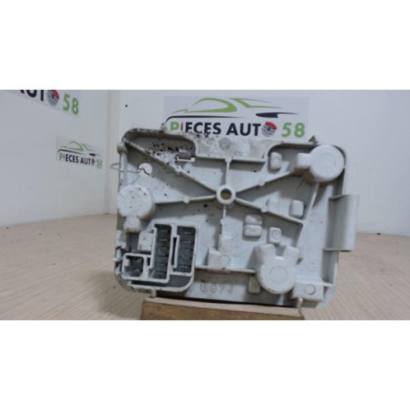 Platine feu arriere gauche PEUGEOT 205 PHASE 2 d’occasion