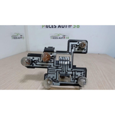 Platine feu arriere droit OPEL  d’occasion