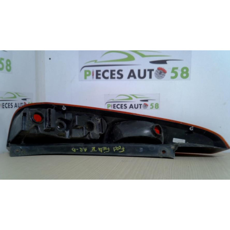 Feu arriere principal droit (feux) FORD FIESTA 5 PHASE 2 d’occasion