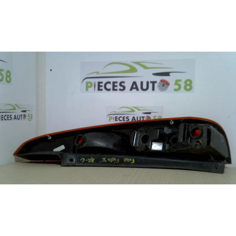 Feu arriere principal gauche (feux) FORD FIESTA 5 PHASE 2 d’occasion