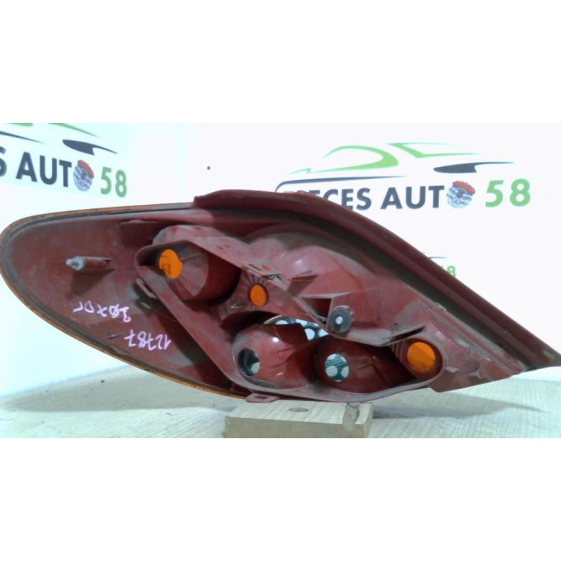 Feu arriere principal droit (feux) PEUGEOT 207 PHASE 1 d’occasion