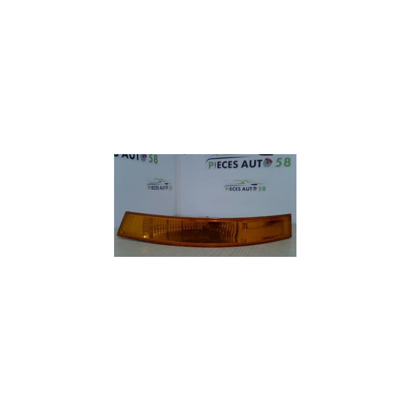 Optique avant secondaire gauche (feux)(clignotant) RENAULT MASTER 2 PHASE 2 d’occasion