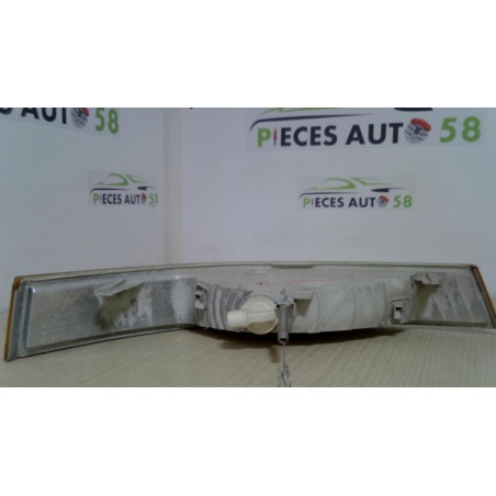 Optique avant secondaire gauche (feux)(clignotant) RENAULT MASTER 2 PHASE 2 d’occasion