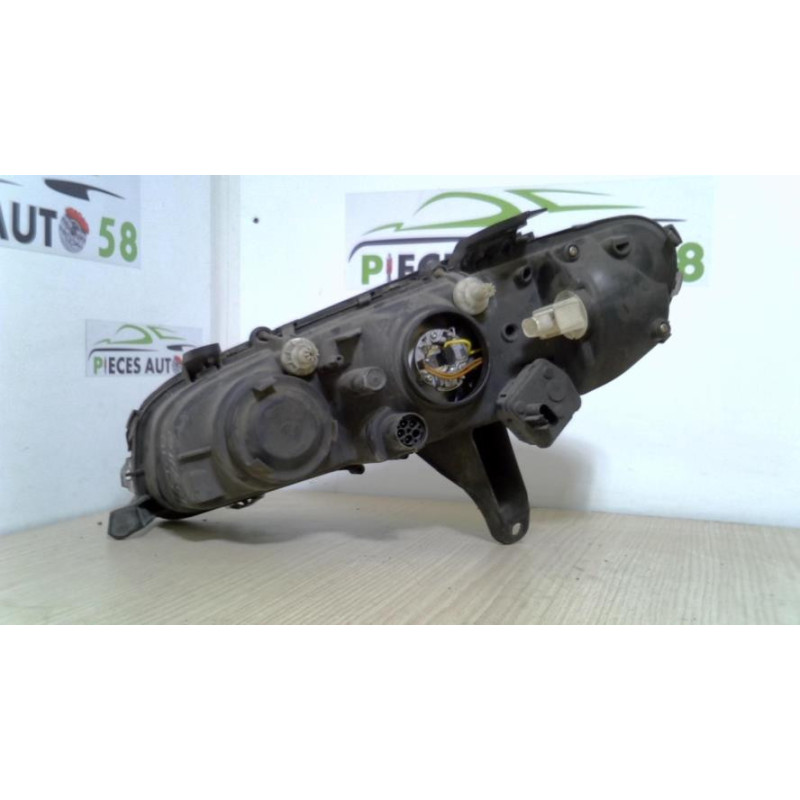 Optique avant principal droit (feux)(phare) OPEL  d’occasion
