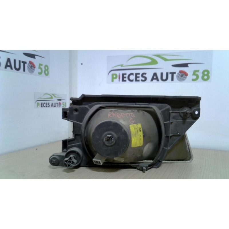 Optique avant principal gauche (feux)(phare) OPEL  d’occasion