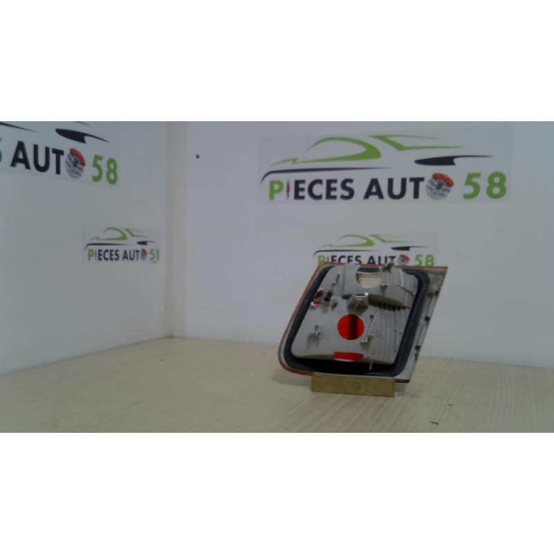 Feu arriere secondaire gauche (feux) BMW SERIE 3 E46 TOURING PHASE 1 BREAK d’occasion