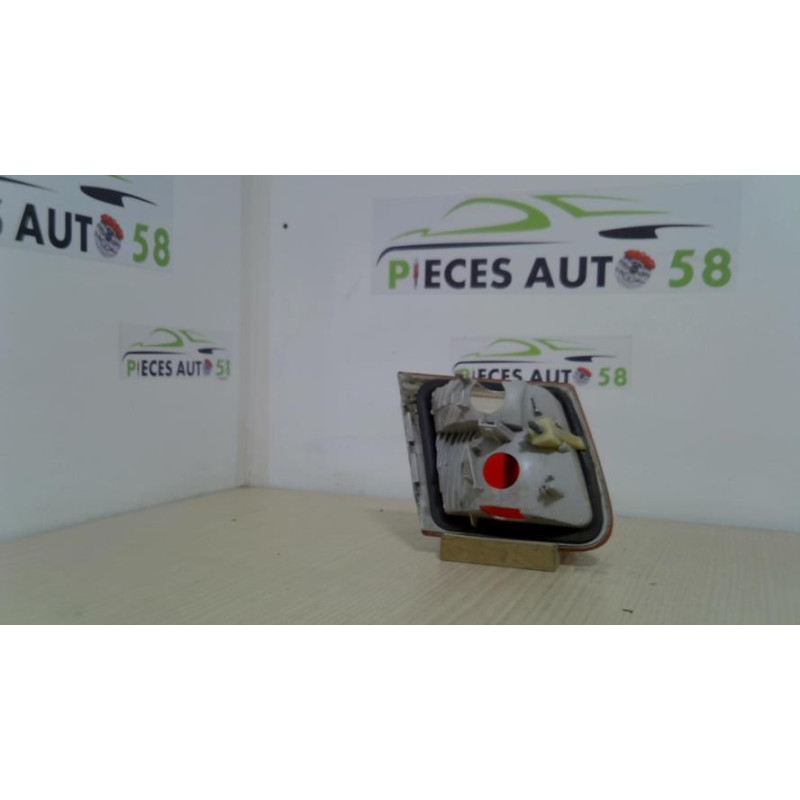 Feu arriere secondaire droit (feux) BMW SERIE 3 E46 TOURING PHASE 1 BREAK d’occasion