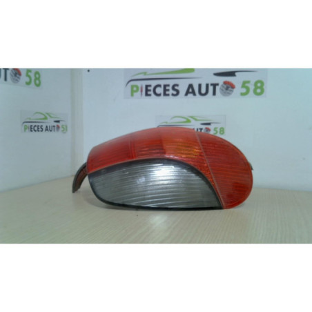Feu arriere principal droit (feux) PEUGEOT 306 BREAK d’occasion