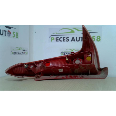 Feu arriere principal gauche (feux) PEUGEOT 206 PHASE 1 BREAK d’occasion