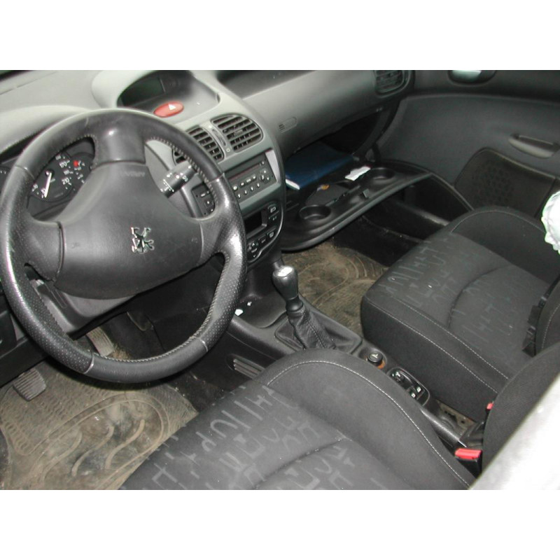 Feu arriere principal gauche (feux) PEUGEOT 206 PHASE 1 BREAK d’occasion