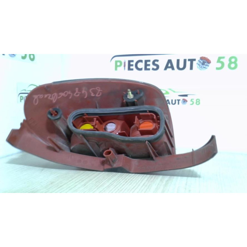 Feu arriere principal gauche (feux) PEUGEOT 306 BREAK d’occasion