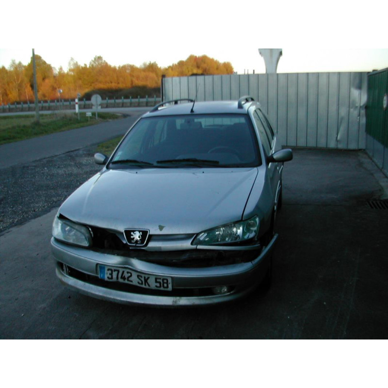 Feu arriere principal gauche (feux) PEUGEOT 306 BREAK d’occasion