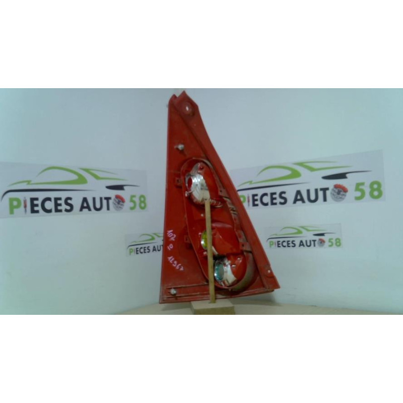 Feu arriere principal droit (feux) PEUGEOT 107 PHASE 1 d’occasion