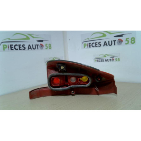 Feu arriere principal droit (feux) PEUGEOT 306 BREAK d’occasion