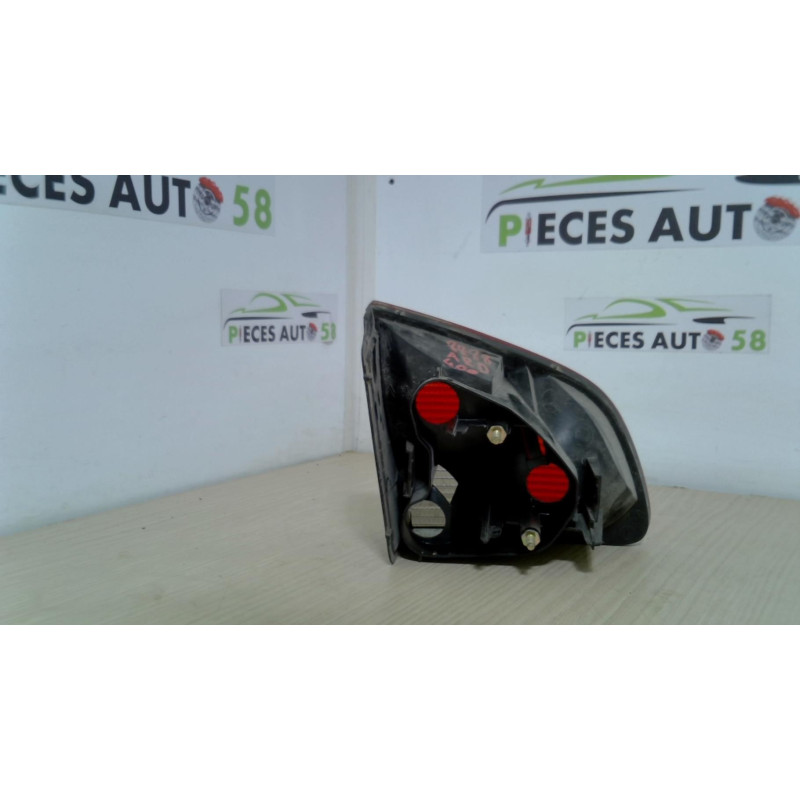 Feu arriere secondaire droit (feux) PEUGEOT 406 PHASE 2 BREAK d’occasion