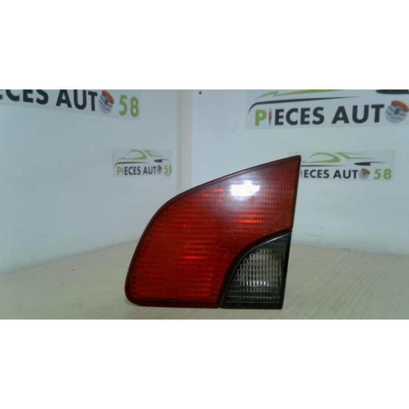 Feu arriere secondaire droit (feux) PEUGEOT 406 PHASE 2 BREAK d’occasion