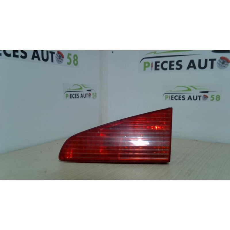 Feu arriere secondaire droit (feux) PEUGEOT 607 PHASE 1 d’occasion