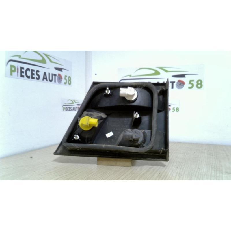 Feu arriere secondaire gauche (feux) PEUGEOT 806 PHASE 1 d’occasion