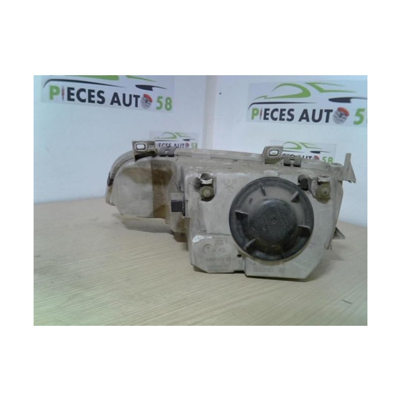 Optique avant principal droit (feux)(phare) FORD  d’occasion