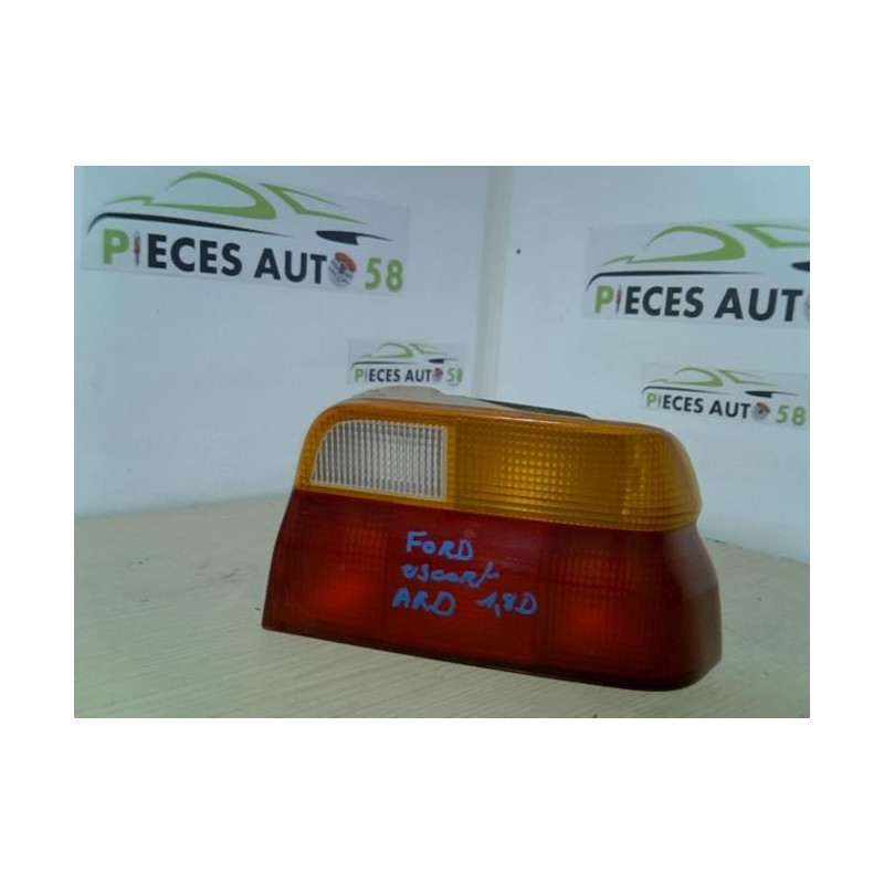Feu arriere principal droit (feux) FORD  d’occasion