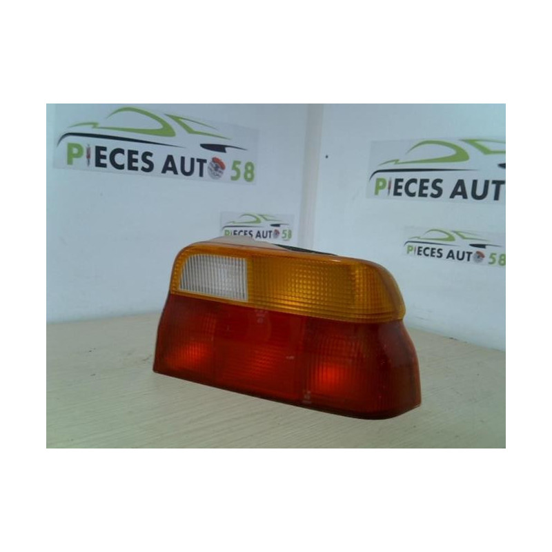 Feu arriere principal droit (feux) FORD  d’occasion