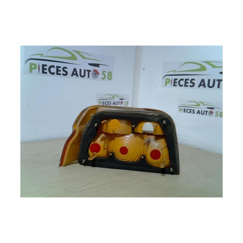 Feu arriere principal droit (feux) FORD  d’occasion