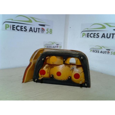 Feu arriere principal droit (feux) FORD  d’occasion