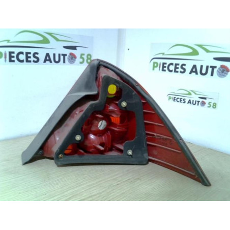 Feu arriere principal gauche (feux) FORD MONDEO 2 d’occasion
