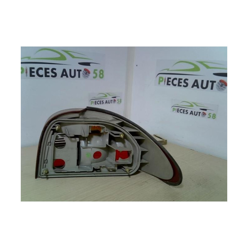Feu arriere principal gauche (feux) FORD MONDEO 1 PHASE 1 d’occasion
