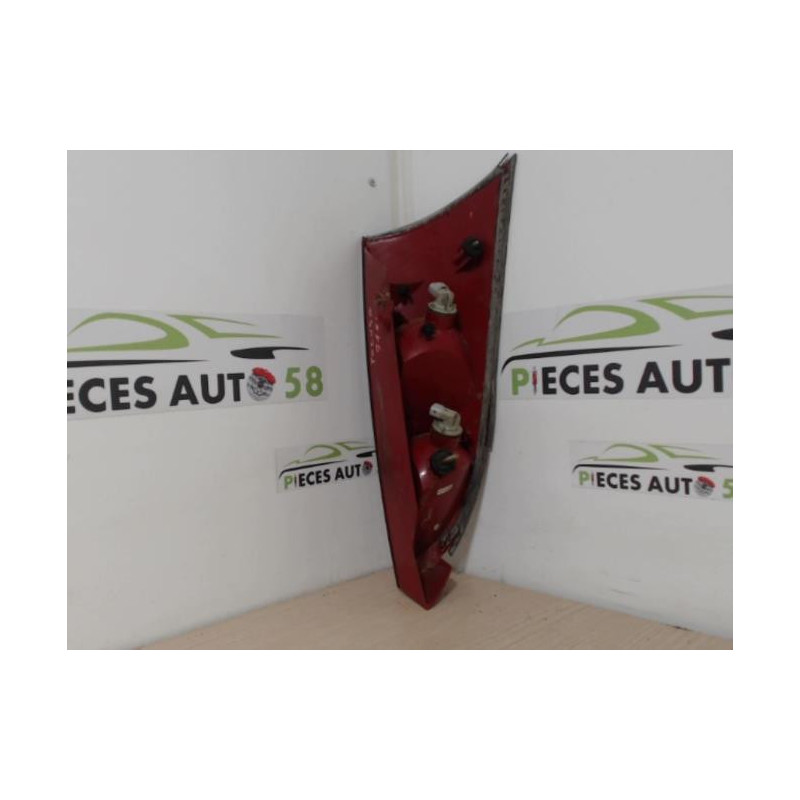 Feu arriere principal gauche (feux) FORD FOCUS 1 d’occasion