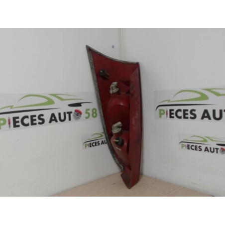 Feu arriere principal droit (feux) FORD  d’occasion