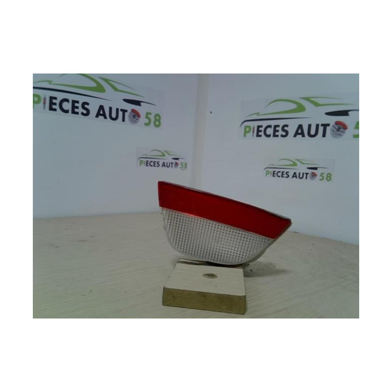 Feu de recul droit FORD FOCUS 2 PHASE 1 d’occasion