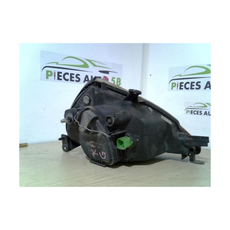 Optique avant principal gauche (feux)(phare) FORD  d’occasion