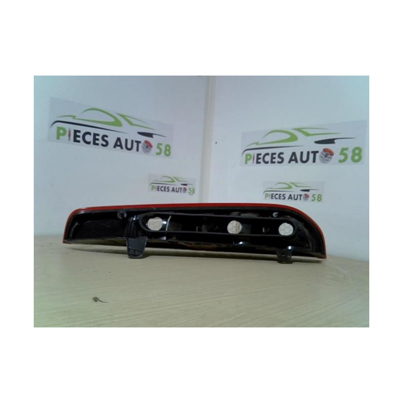Feu arriere principal gauche (feux) FORD FOCUS 2 PHASE 2 BREAK d’occasion