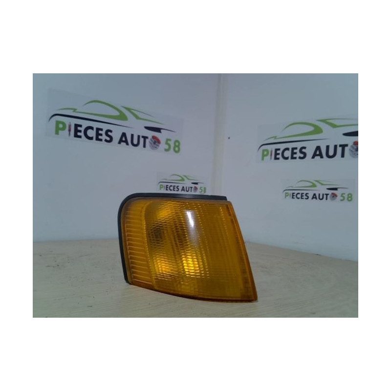 Optique avant secondaire droit (feux)(clignotant) FORD  d’occasion