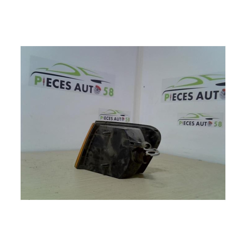 Optique avant secondaire droit (feux)(clignotant) FORD  d’occasion